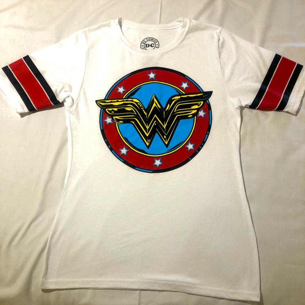 DC Originals WONDER WOMAN Juniors T-shirt